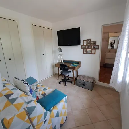 Holiday home Ecrin De Verdure De 45 M2 - A 400m - Jardin, Parking Prive, Wifi *